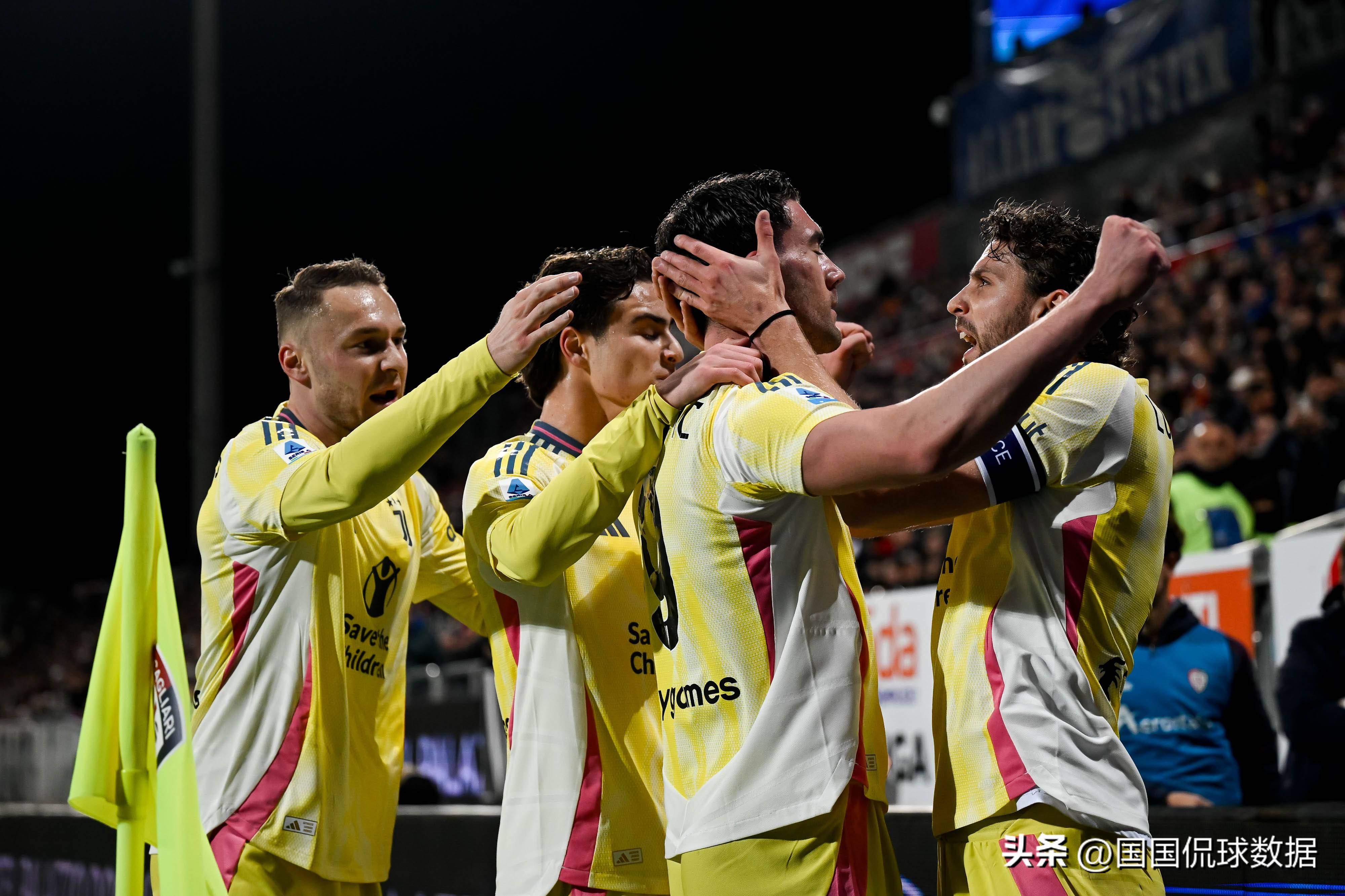 包含意大利杯窗口期走向成谜，洛杉矶湖人刷新队史纪录，目标明确，球队文化再被提及的词条