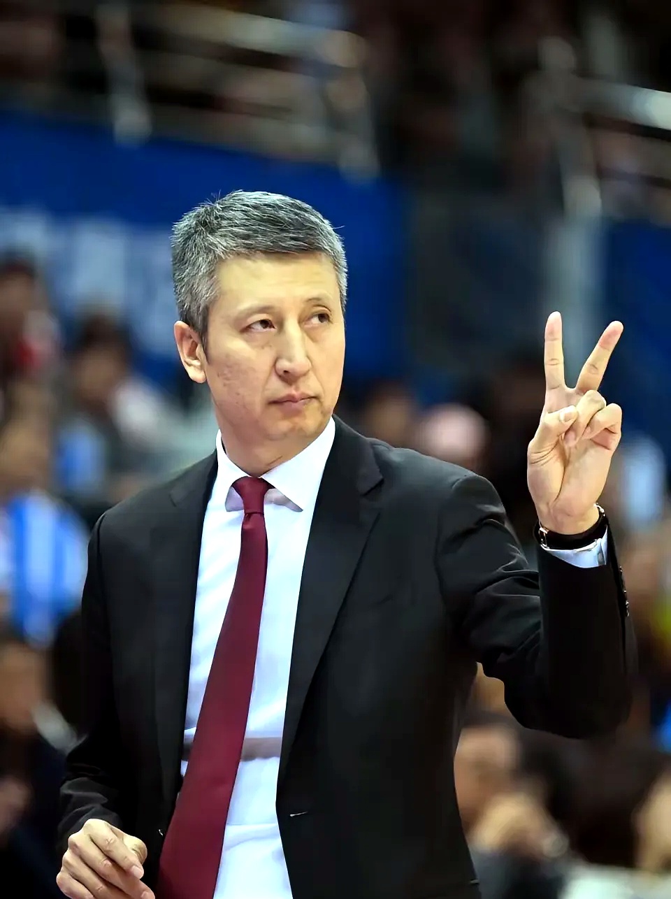 爱游戏官方登录 -窗口期体能课后,门兴格拉德巴赫状态回暖备战CBA季后赛,赛场秩序良好,赛程密集仍需轮换的简单介绍